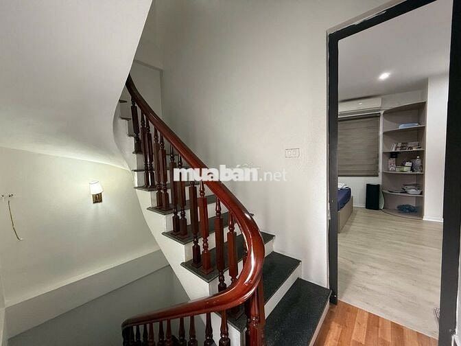 📢📢📢Dân Xây 31m2 x 5 Tầng Thạch Bàn – Cổ Linh Ô Tô Vào Nhà – 6.x tỷ
