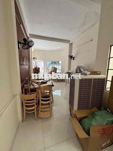 Sang quán ăn mặt tiền Nguyễn Cư Trinh, Quận 1 – vị trí đẹp, sầm uất