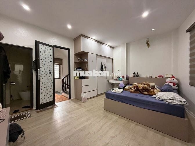 📢📢📢Dân Xây 31m2 x 5 Tầng Thạch Bàn – Cổ Linh Ô Tô Vào Nhà – 6.x tỷ