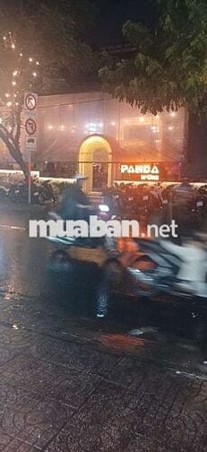 Cần sang mặt bằng . đối diện quán nướng PADA