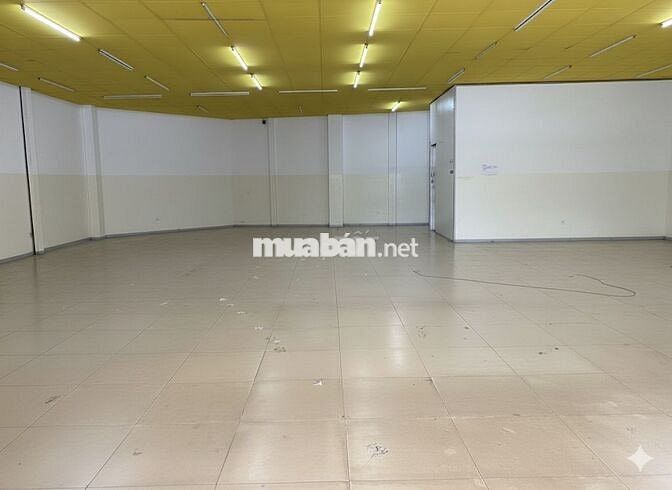Mặt bằng hoàn thiện ~250m2, điện 3 pha, nước máy, ngã tư An Sương