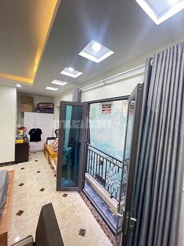 Bán Nhà Phố Ô Đồng Lầm - Hồ 3 Mẫu, 9,98 tỷ, 50m2 x5 Tầng, 3 Mặt Thoáng