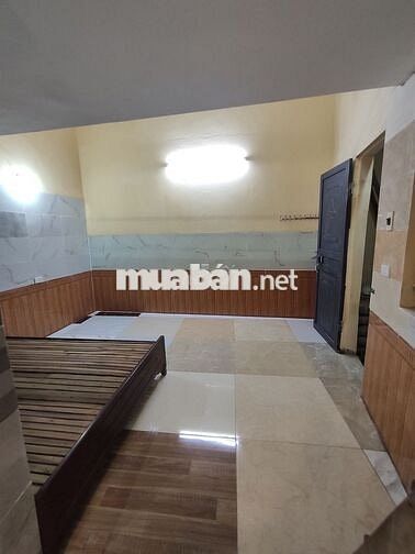 Phòng trọ gác xép vskk chính chủ đường Trương Định cách khu BKX 2,5km