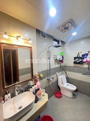 Bán Nhà Phố Ô Đồng Lầm - Hồ 3 Mẫu, 9,98 tỷ, 50m2 x5 Tầng, 3 Mặt Thoáng