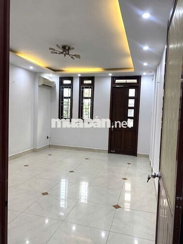 Mặt tiền kinh doanh khu D nhà mới 4 x 16 3 lầu 27Tr cty và spa...