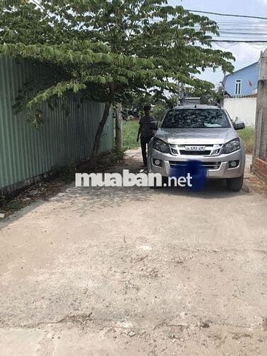 đất cầm ngân hàng cần bán gấp, 2 mặt tiền,gần cầu rạch tra, củ chi