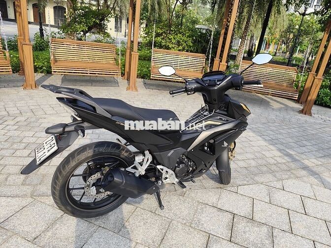 winner lướt abs bản đặc biệt đen nhám 2024