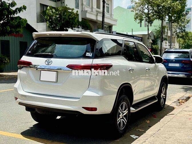 Toyota Fortuner 2022 2.4 4x2 AT - 29000 km