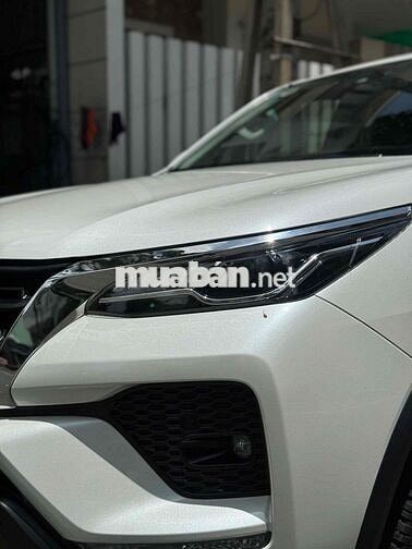 Toyota Fortuner 2022 2.4 4x2 AT - 29000 km