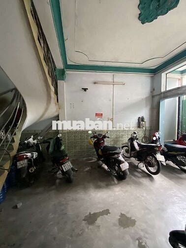 CHDV 48p  tên lửa- 3 lầu - ngang 13m khu tên lửa- dòng tiền 600tr/năm