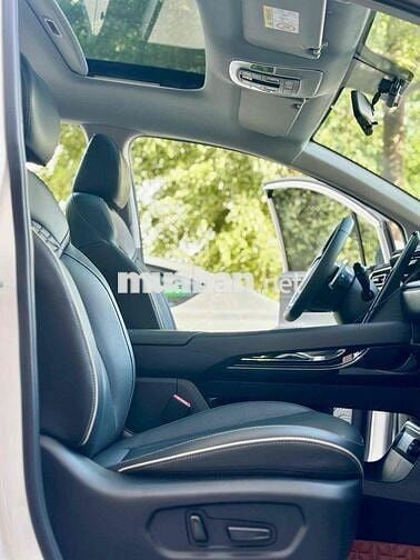 Hyundai Custin 2023 Đặc Biệt 1.5T - 20000 km
