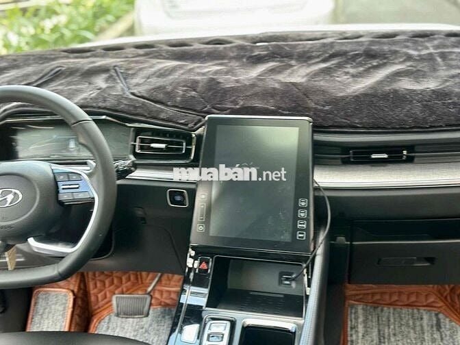 Hyundai Custin 2023 Đặc Biệt 1.5T - 20000 km