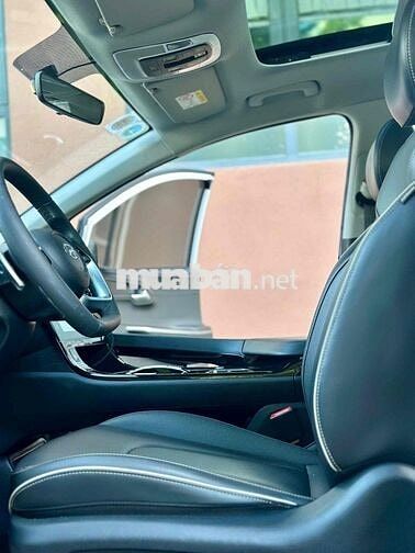 Hyundai Custin 2023 Đặc Biệt 1.5T - 20000 km