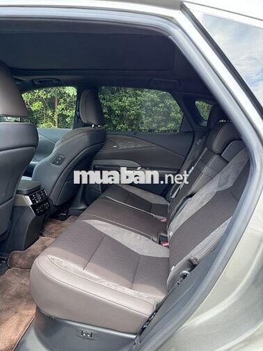 Lexus RX350 Luxury 2024 - 3900 km