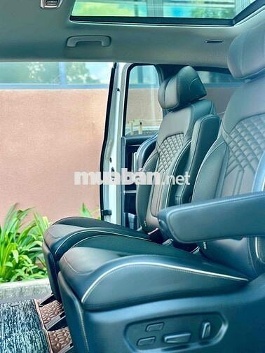 Hyundai Custin 2023 Đặc Biệt 1.5T - 20000 km