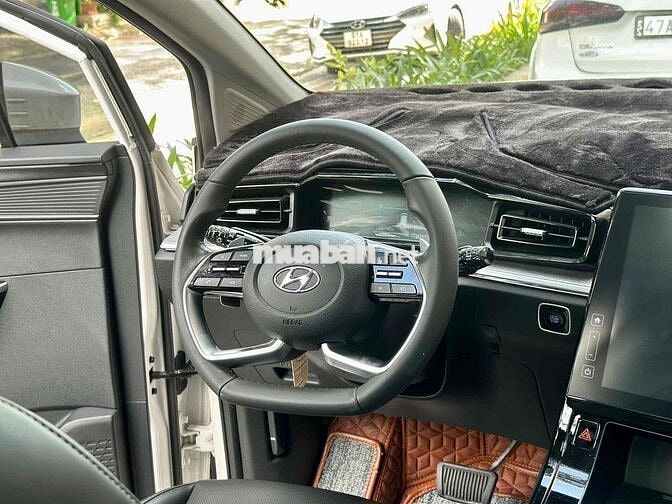 Hyundai Custin 2023 Đặc Biệt 1.5T - 20000 km