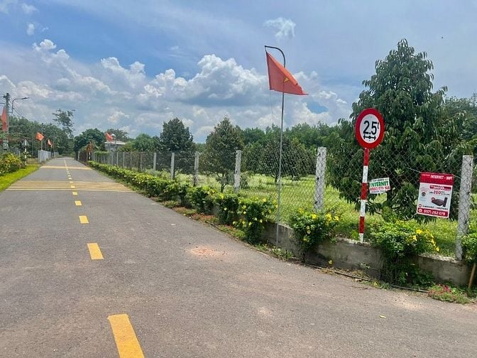 Đang kẹt cần bán Vườn rộng 1706m2, giáp Suối Đẹp, Giá 530 triệu