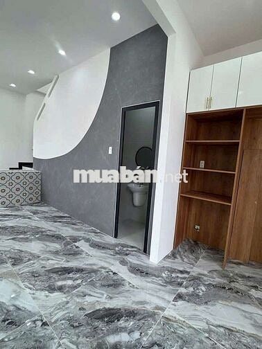 NHÀ TRỆT LẦU XÂY MỚI - HẺM 311 NGUYỄN VĂN CỪ