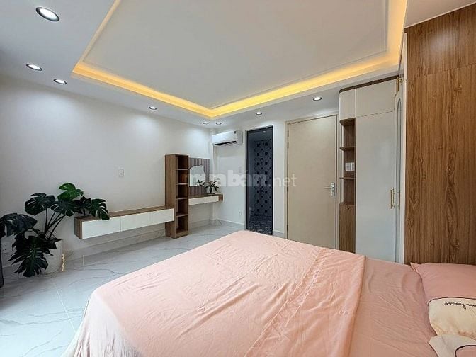 Bán gấp nhà riêng đường Đồng Nai,p2, Tân Bình. Giá 3,1tỷ. Hẻm xe hơi