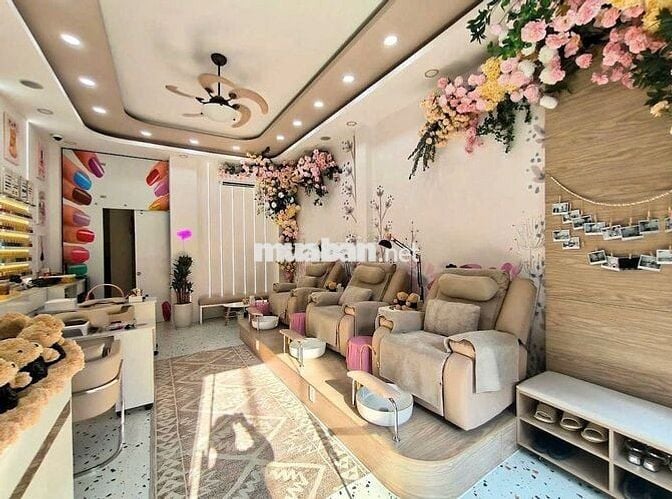 CHO THUÊ NHÀ MẶT TIỀN TRẦN KHẮC CHÂN_QUẬN 1_THANG MÁY_GIÁ TỐT_5X TRIỆU
