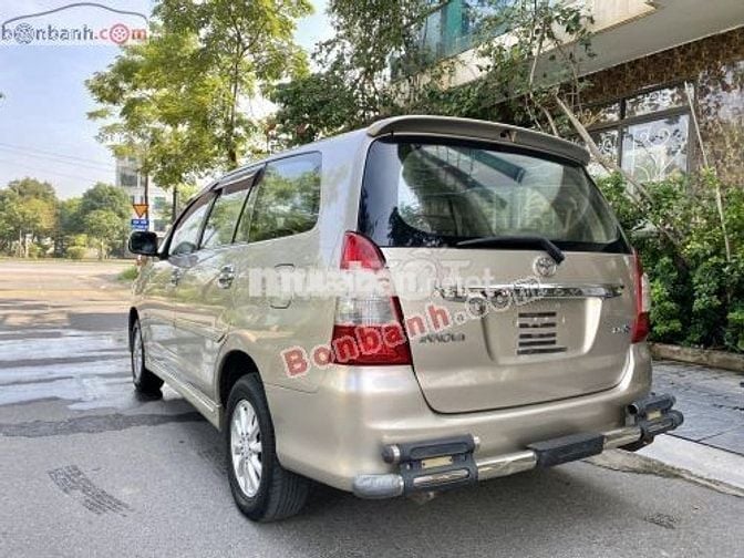 Toyota Innova 2.0G 2012