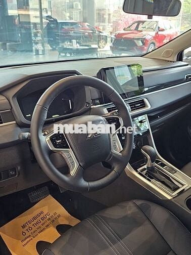 Mitsubishi Xpander Cross Nâu 2025 - Giảm kịch sàn