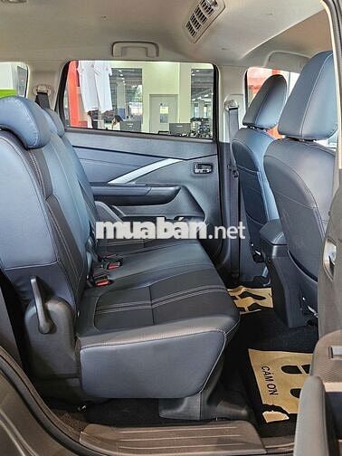 Mitsubishi Xpander Cross Nâu 2025 - Giảm kịch sàn