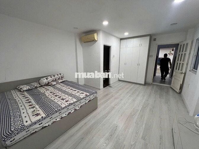 CHO THUÊ NHÀ ĐƯỜNG HÀM NGHI_QUẬN 1_3 TẦNG_4 PHÒNG NGỦ_GIÁ THUÊ TỐT