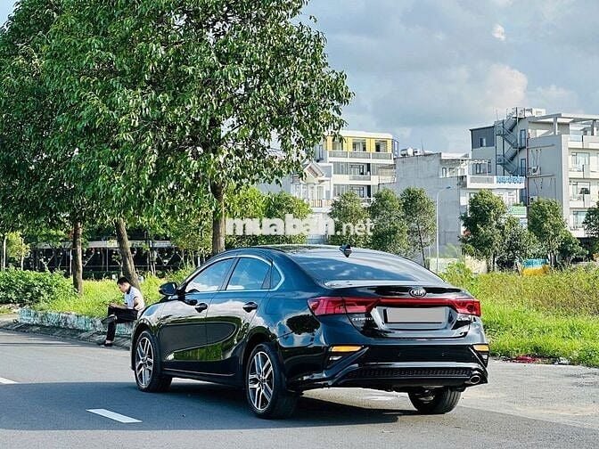 Kia Cerato 2019 luxury 1.6 luxury - 69000km