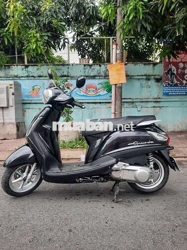 Xe tay ga Yamaha Grande đen bóng mới 90%