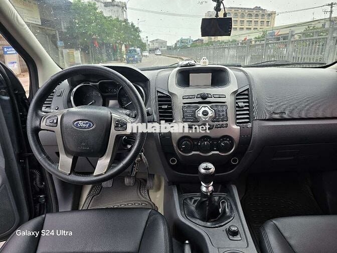 2015 XLT 2.2L 4x4 MT - 130000 km