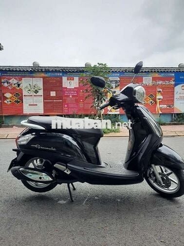 Xe tay ga Yamaha Grande đen bóng mới 90%