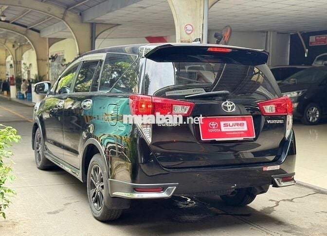 Innova 2.0 Venturer 2017 - 59.635 km- Giá còn giảm