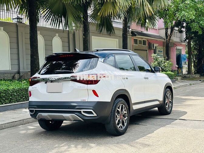 Kia Seltos 2023 1.4 Premium-33000km