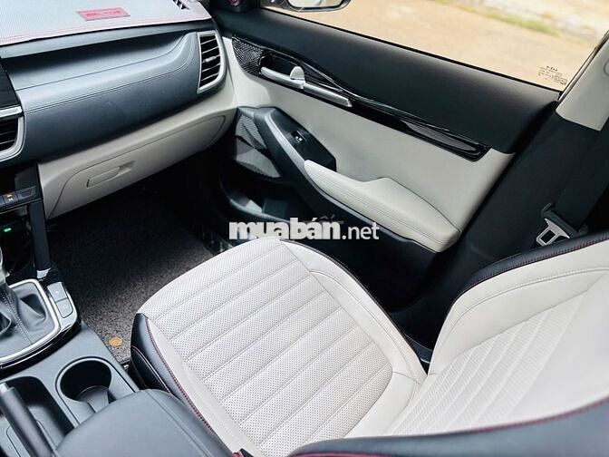 Kia Seltos 2023 1.4 Premium-33000km