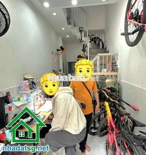 HẺM Ô TÔ – NGAY AEON MALL – NHÀ 2 TẦNG -2PN, 2WC, PK, bếp