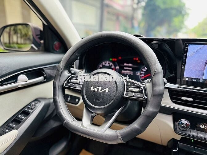 Kia Seltos 2023 1.4 Premium-33000km