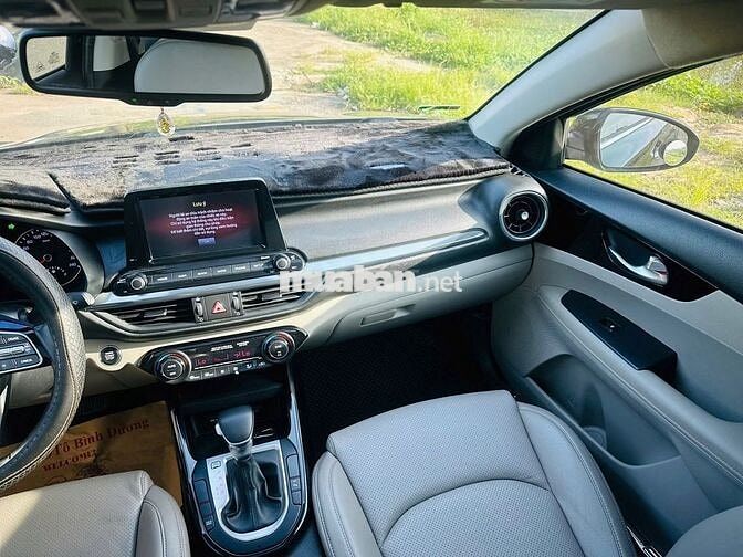 Kia Cerato 2019 luxury 1.6 luxury - 69000km