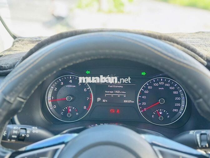 Kia Cerato 2019 luxury 1.6 luxury - 69000km