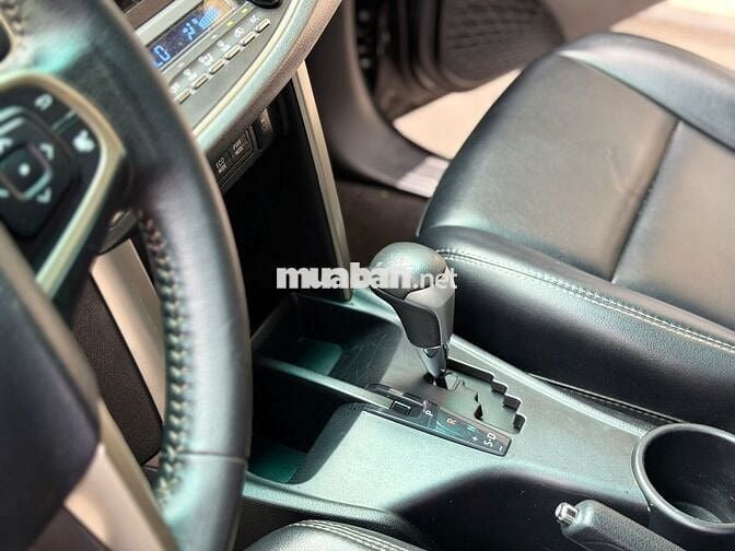 Innova 2.0 Venturer 2017 - 59.635 km- Giá còn giảm