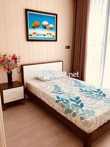 CHỦ ĐI NƯỚC NGOÀI CẦN CHO THUÊ 2PN NỘI THẤT ĐẸP VINHOMES GOLDEN RIVER