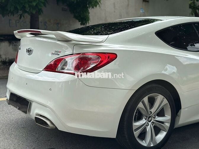 Hyundai Genesis 2.0 AT 2011 - 33.000 km
