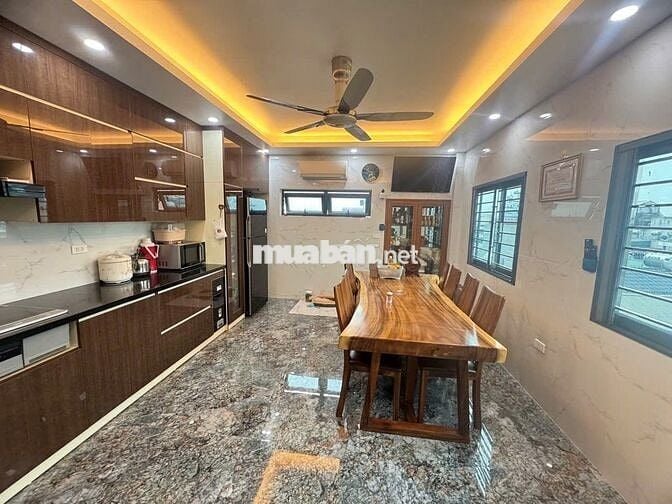 📢📢📢Phố Thạch Bàn 63m2 x 7 Tầng Thang Máy Ô Tô Vào Cửa - Nhỉnh 14 tỷ
