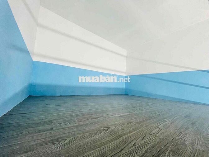 TRỌ GÁC CÓ KỆ BẾP, NVS RIÊNG, GẦN CẦU CHÀ VÀ, CÓ BÃI XE, GẦN Q5