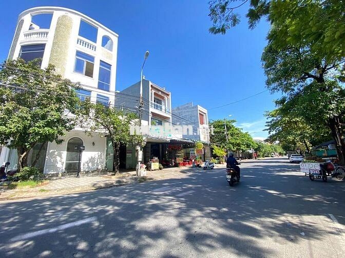 CẮT LỖ SÂU-TÒA NHÀ LÔ GÓC 2 MẶT TIỀN NGUYỄN ĐÌNH TRỌNG, CÓ THANG MÁY