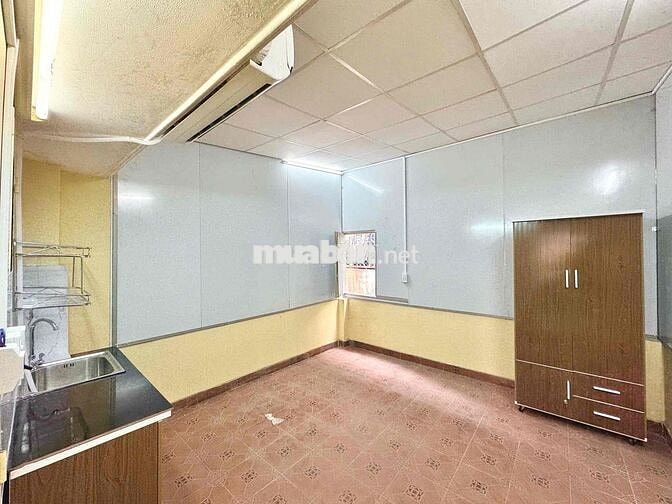 STUDIO BANCOL/ CỬA SỔ RỘNG XÁC TRƯỜNG DH SƯ PHẠM, KHTN SÀI GÒN