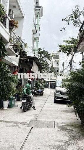 Nhà Hồ Văn Long, 45m², 4x11m, 2 Tầng, 2 PN, Hẻm oto, Giá chỉ hơn 3 tỷ