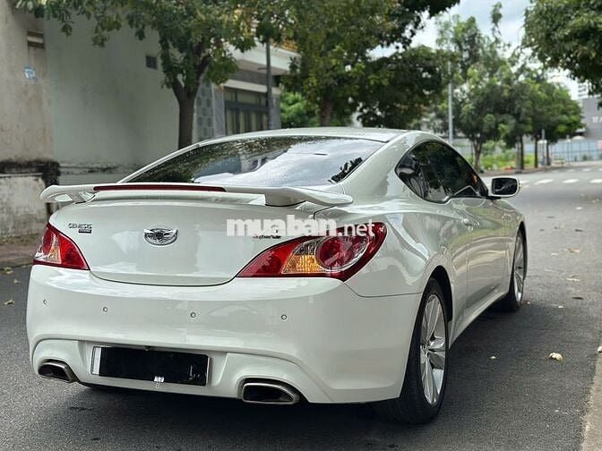 Hyundai Genesis 2.0 AT 2011 - 33.000 km