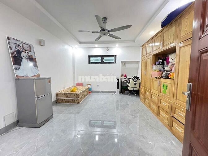 📢📢📢Phố Thạch Bàn 63m2 x 7 Tầng Thang Máy Ô Tô Vào Cửa - Nhỉnh 14 tỷ