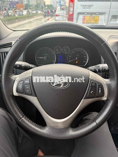Hyundai i30 2009 1.6 AT - 10000 km